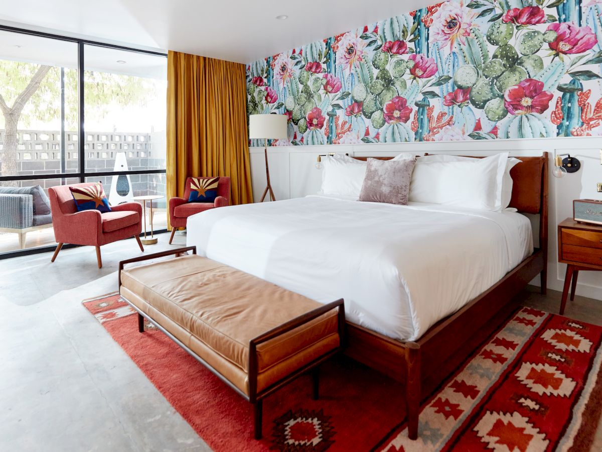 Rise Uptown Hotel